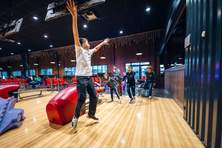 Enfants au bowling