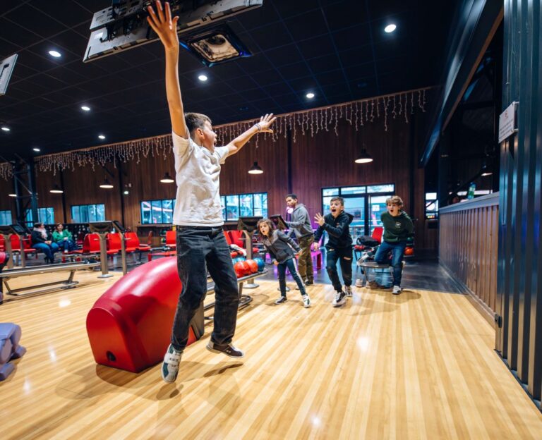 Enfants au bowling