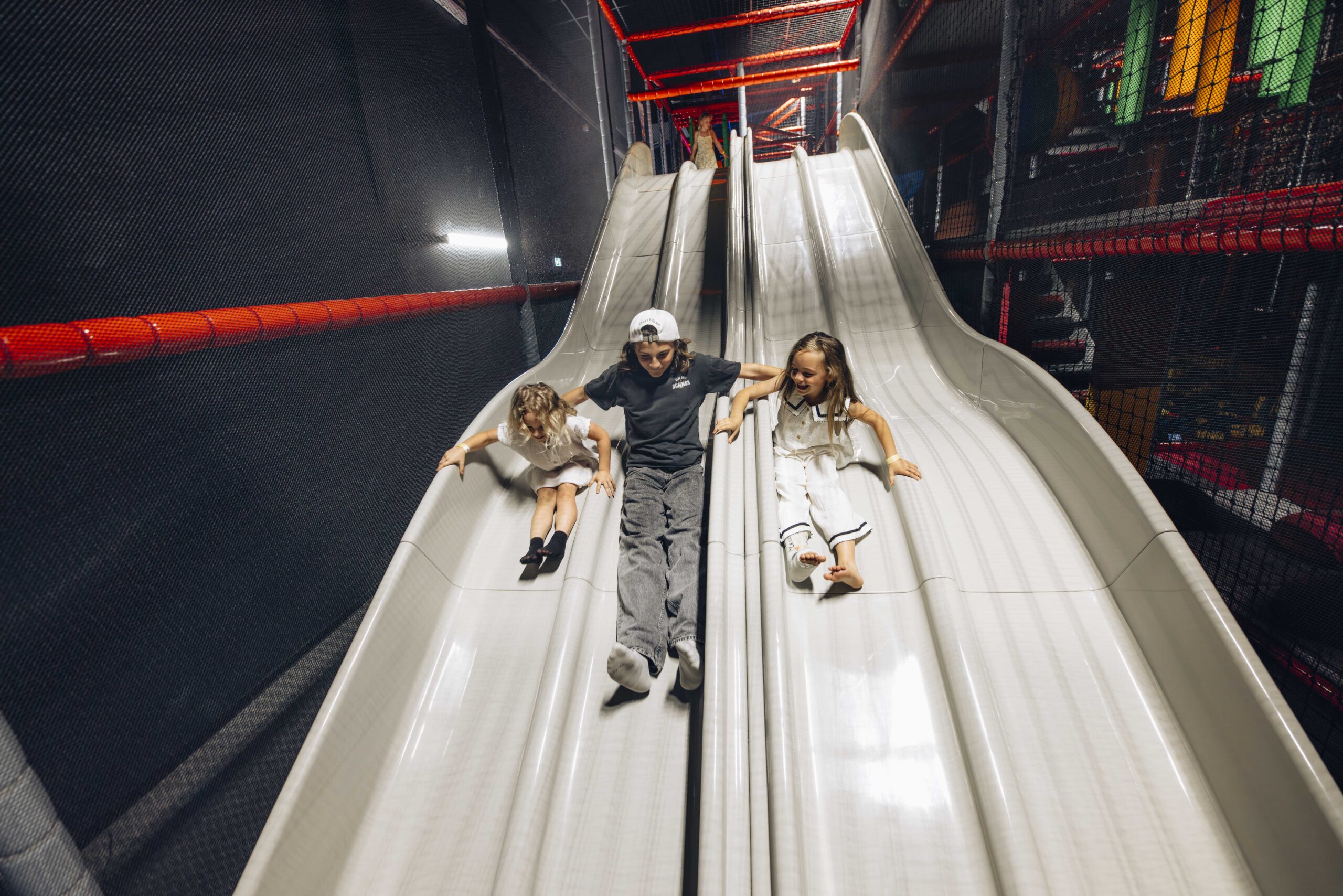 Enfants toboggan lautre usine cholet